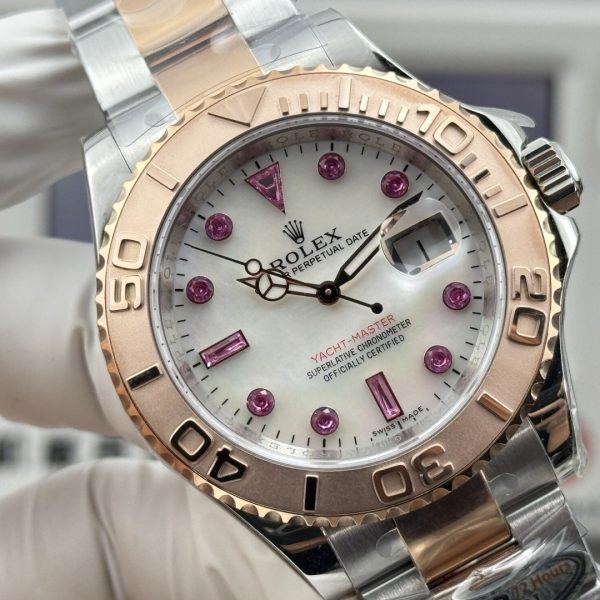 Rolex Yacht-Master 40 Ref. 16623 z tarczą Rubin Dial, lunetą Yacht-Master i wykończeniem Bi-Color