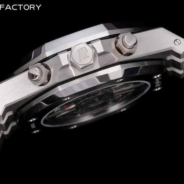 Audemars Piguet Royal Oak Selfwinding Chronograph Silver Dial Ref. 26240ST.OO.1320ST.03