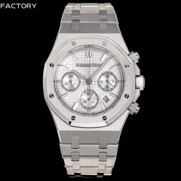 Audemars Piguet Royal Oak Selfwinding Chronograph Silver Dial Ref. 26240ST.OO.1320ST.03