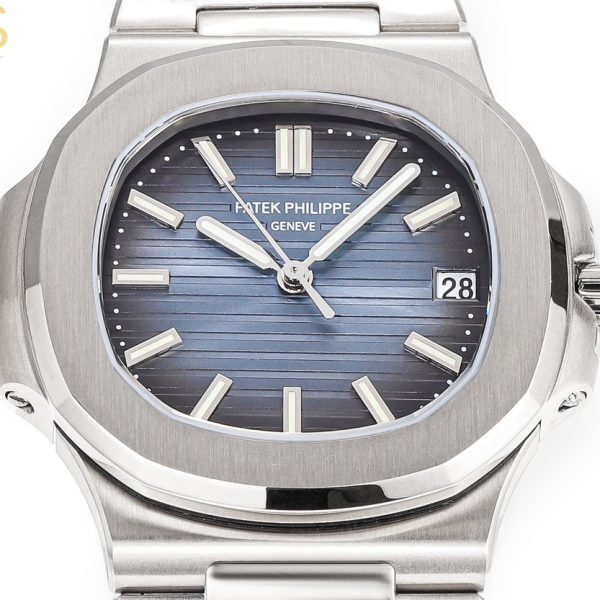 Patek Philippe Nautilus Blue Dial ref. 5711/1A-010
