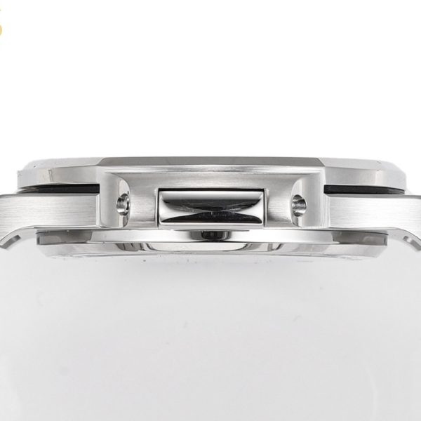 Philippe Nautilus Stainless Steel White Dial ref. 5711/1A-011