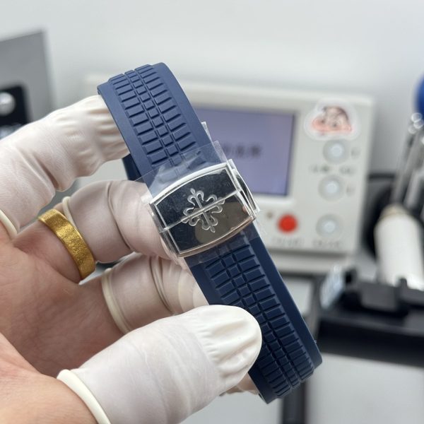 Patek Philippe Aquanaut Luce Diamond Blue Edition ref.5267/200A
