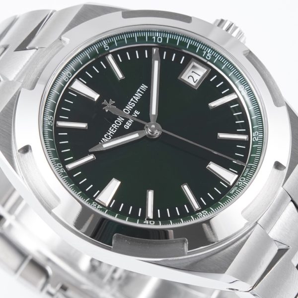 Vacheron Constantin Overseas Green Dial Ref. 4500V/110A-B483