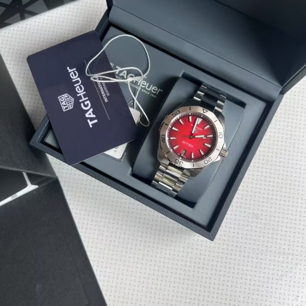 TAG Heuer Aquaracer Professional 200 Red Dial Edition Ref. WBP2114.BA0627