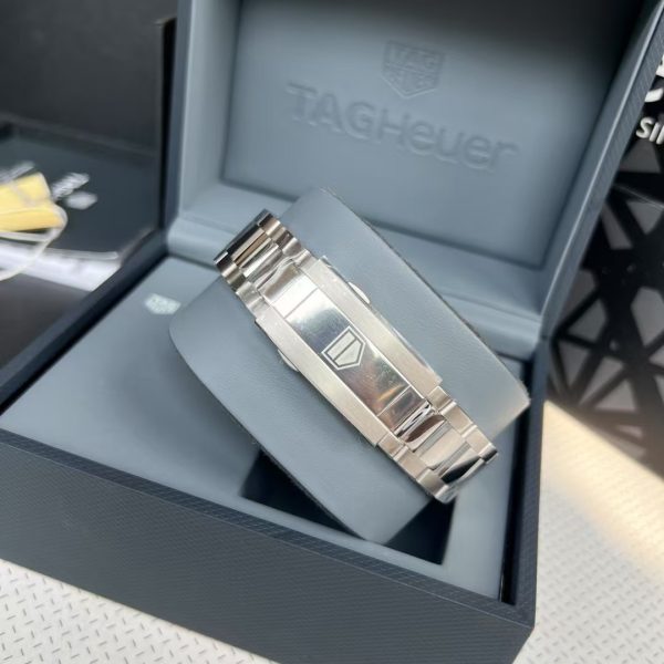 TAG Heuer Aquaracer Professional 200 Green Dial Edition Ref. WBP2115.BA0627