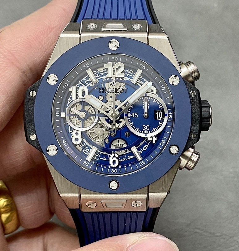 Hublot Big Bang Classic Fusion Chronograph Blue Skeleton Dial Blue Ceramic Bezel ref. 421.NL.5170.RX