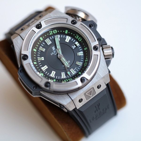 Hublot King Power Oceanographic 4000 Black Dial Green Accents ref. 731.NX.1190.RX