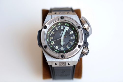 Hublot King Power Oceanographic 4000 Black Dial Green Accents ref. 731.NX.1190.RX