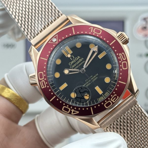 Omega Seamaster Diver 300M 007 Edition ref. 210.90.42.20.01.003