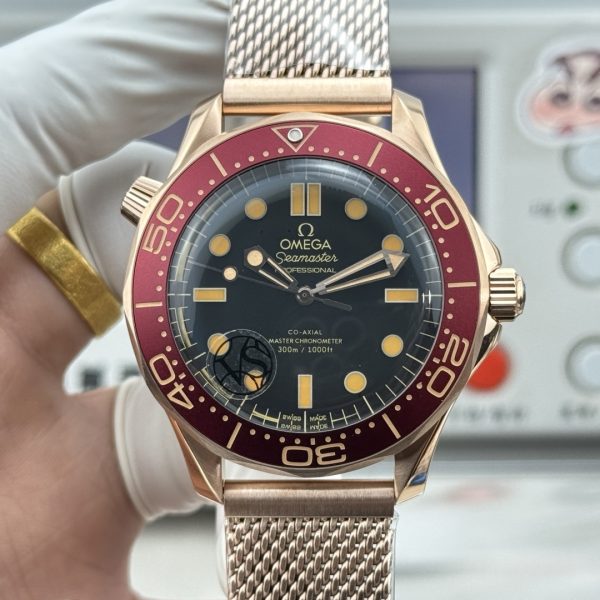 Omega Seamaster Diver 300M 007 Edition ref. 210.90.42.20.01.003