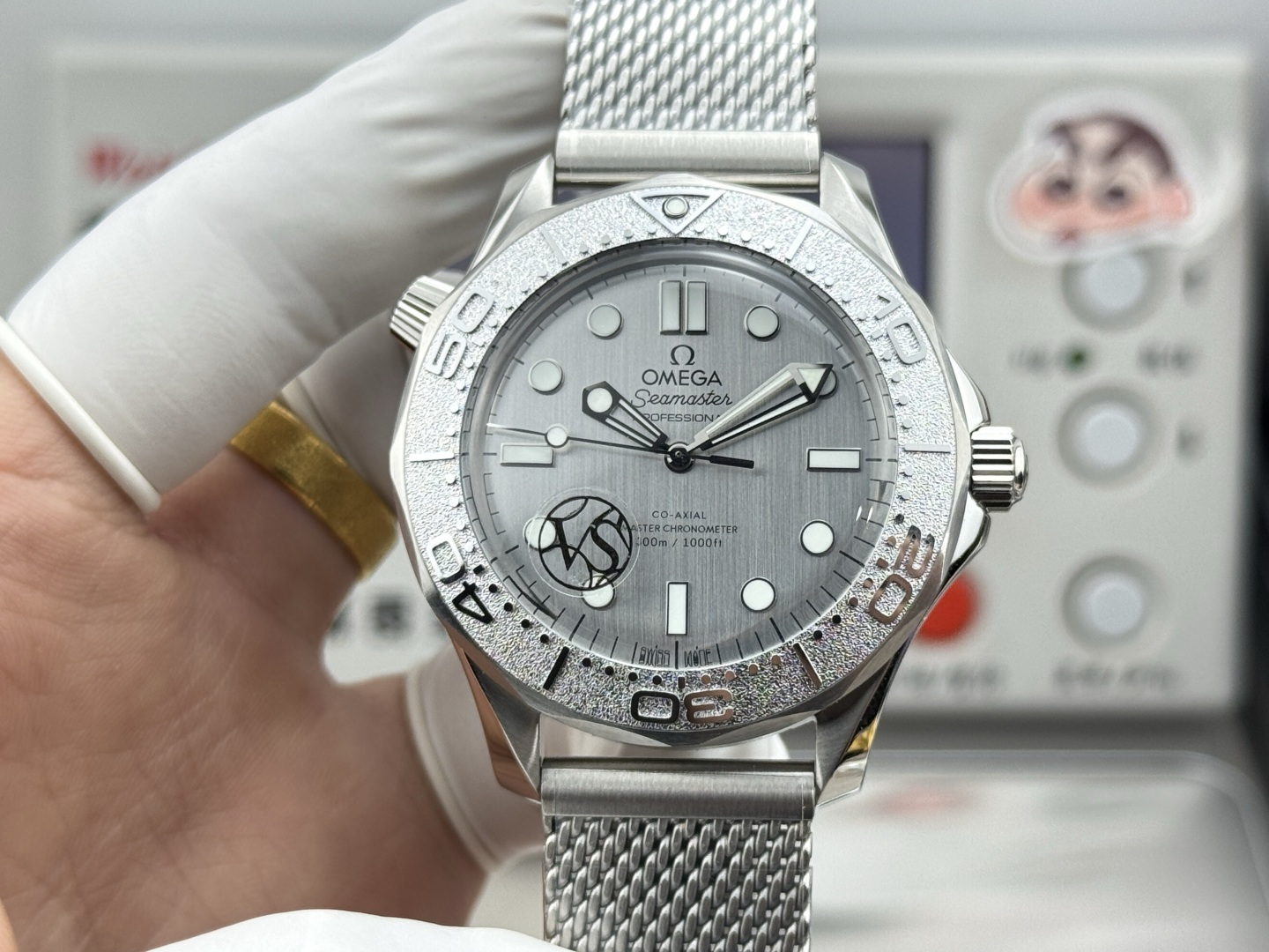 Omega Seamaster Diver 300M Silver Surfer Ref. 210.30.42.20.06.002