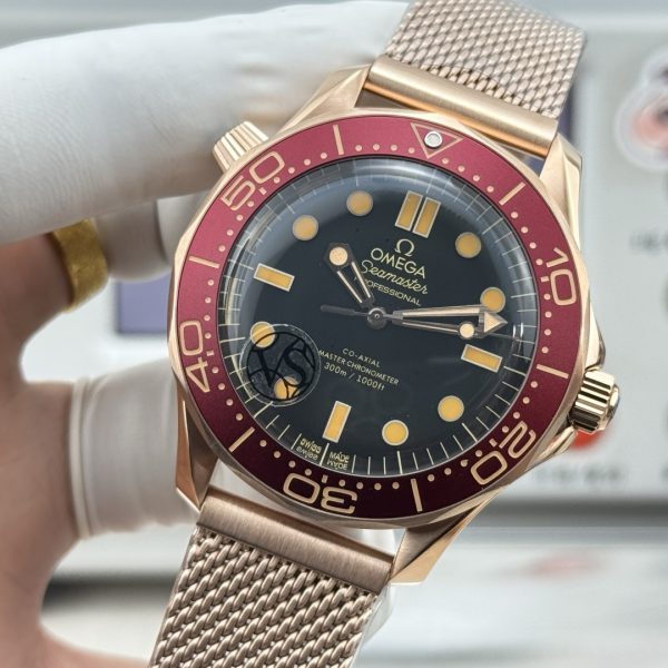 Omega Seamaster Diver 300M 007 Edition ref. 210.90.42.20.01.003