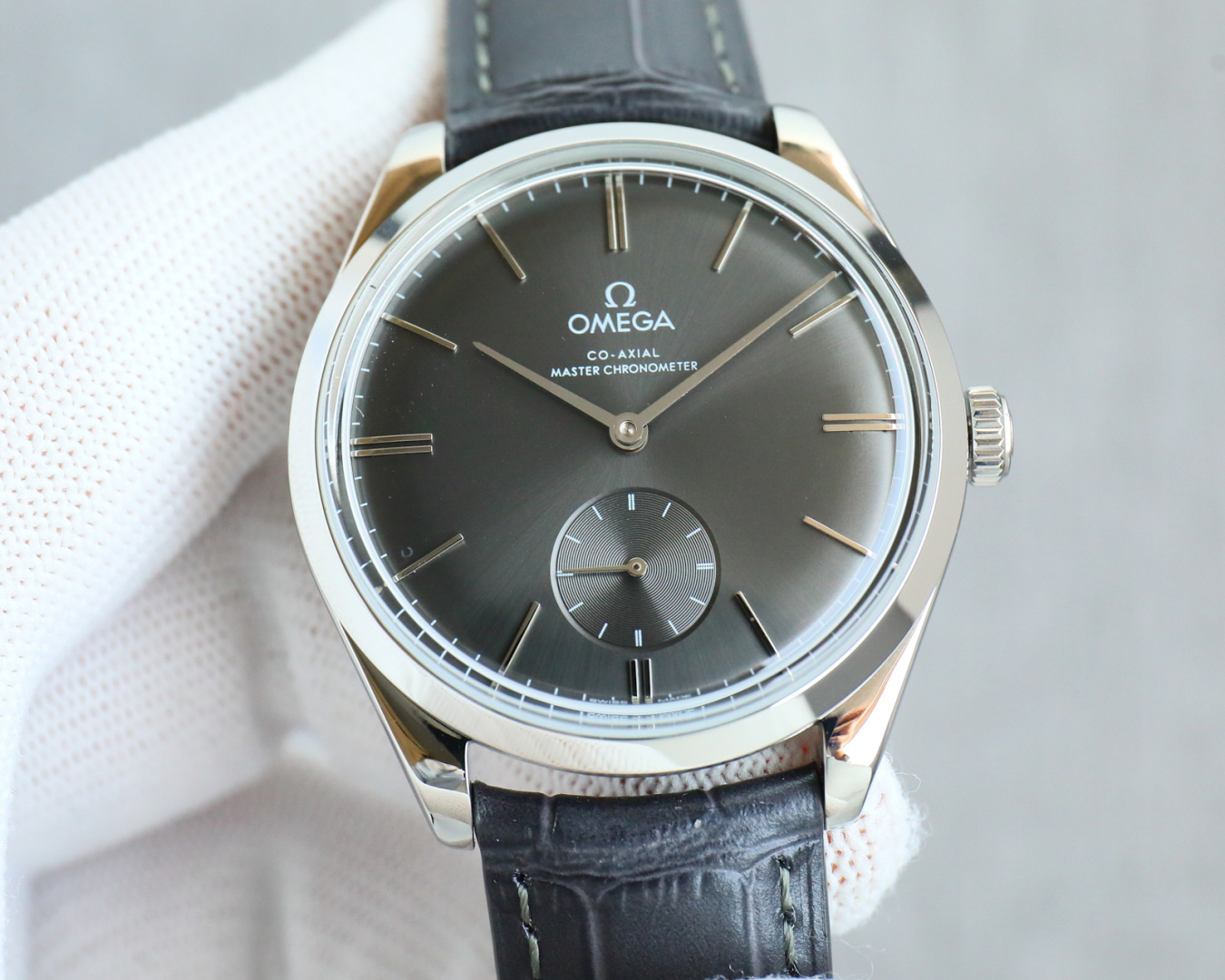 Omega De Ville Trésor Small Seconds Grey Dial ref. 435.13.40.21.06.001