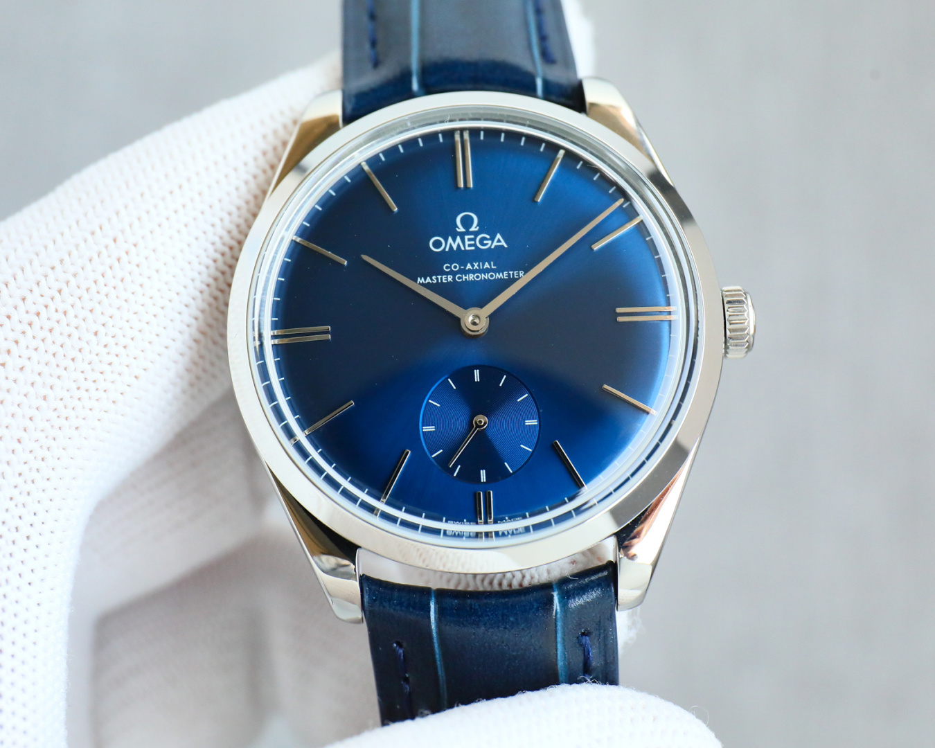 Omega De Ville Trésor Small Seconds Blue Dial ref. 435.13.40.21.03.002