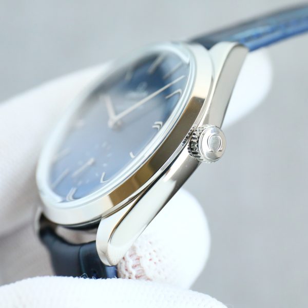 Omega De Ville Trésor Small Seconds Blue Dial ref. 435.13.40.21.03.002