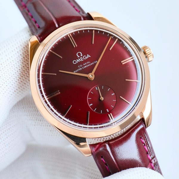 Omega De Ville Trésor Small Seconds Burgundy Dial Sedna Gold ref. 435.53.40.21.11.002